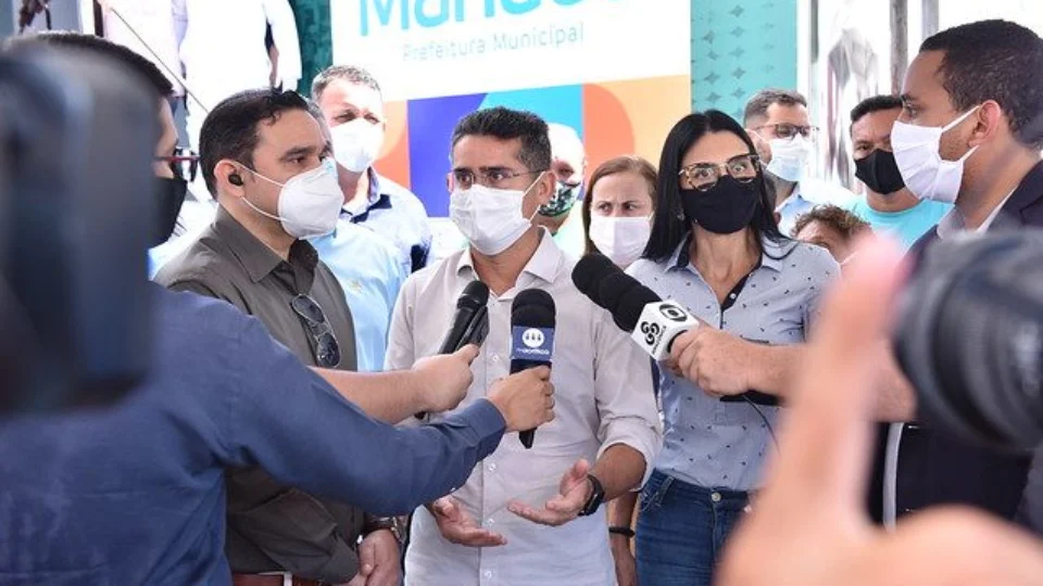 Após denúncia sobre cestas vencidas, prefeito de Manaus fala de investigação
