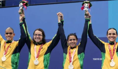 Brasil conquista prata na natação de revezamento misto na Paralimpíada