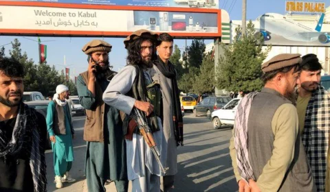 Embaixada americana pede que seus cidadãos deixem os portões de Cabul