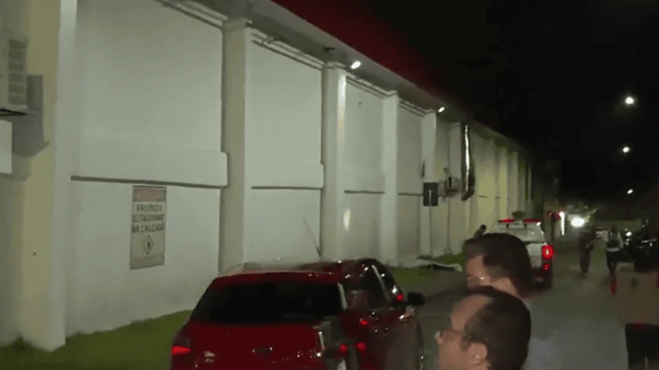 Tiroteio deixa um morto, dois feridos e uma mulher presa em área nobre de Manaus