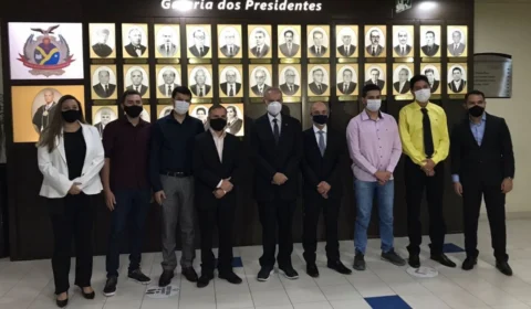 TCE-AM empossa sete servidores aprovados no concurso público