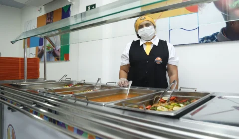 Prefeitura inaugura restaurante popular ‘Prato do Povo’ na Zona Norte de Manaus