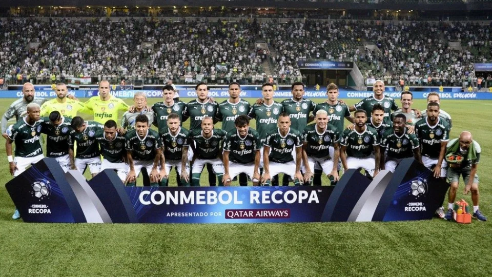Palmeiras vence por 2 a 0 o Athletico e conquista título inédito pela Recopa Sul-Americana