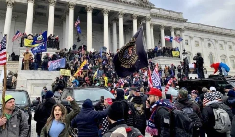 Quatro policiais que enfrentaram ataque ao Capitólio cometeram suicídio