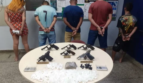 Cinco pessoas são presas com armas e drogas durante operação em Manaus