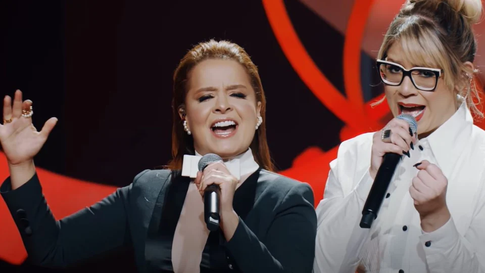 Uma semana após acidente, Maiara e Maraisa lançam clipe com Marília Mendonça; assista