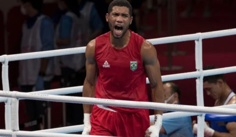 Bia Ferreira e Hebert Conceição vão lutar pela medalha de ouro no boxe