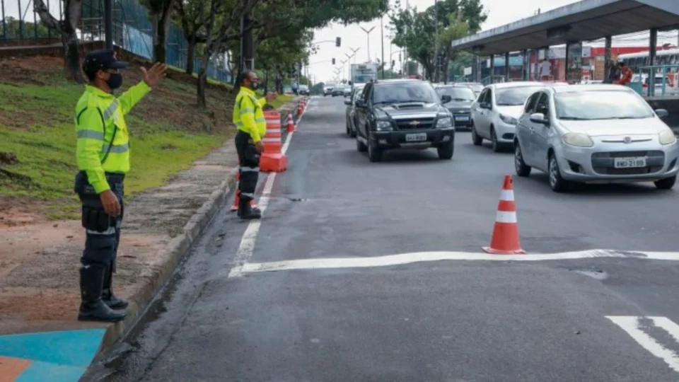 IMMU anuncia interdição na imediações do viaduto Lydia da Eira Corrêa, em Manaus
