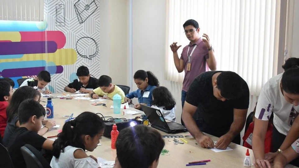 Lista de selecionados em oficinas infantojuvenis é divulgado pela Prefeitura de Manaus