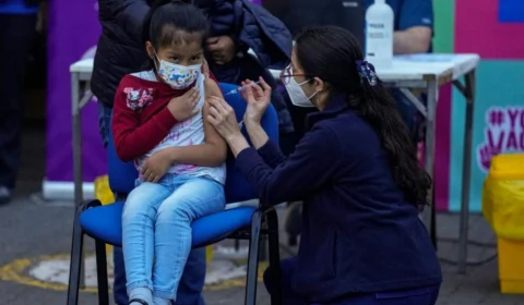 Chile aprova uso da CoronaVac em crianças maiores de 3 anos