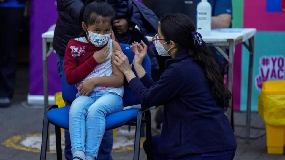 Chile aprova uso da CoronaVac em crianças maiores de 3 anos
