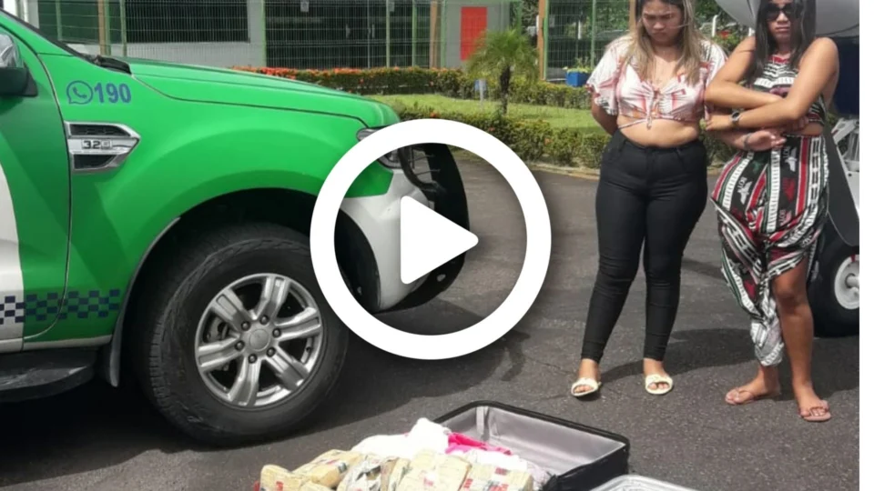 VÍDEO: mulheres são presas após desembarcar no Aeroclube de Manaus com 18 tabletes de maconha do tipo ‘skunk’