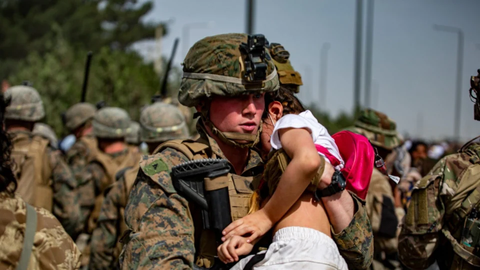 ‘Novo atentado pode ocorrer nas próximas 36 horas no aeroporto de Cabul’, diz Biden