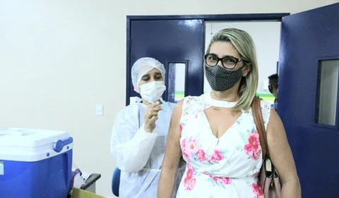 Em Manaus, 19 pontos de vacinação funcionam nesta segunda