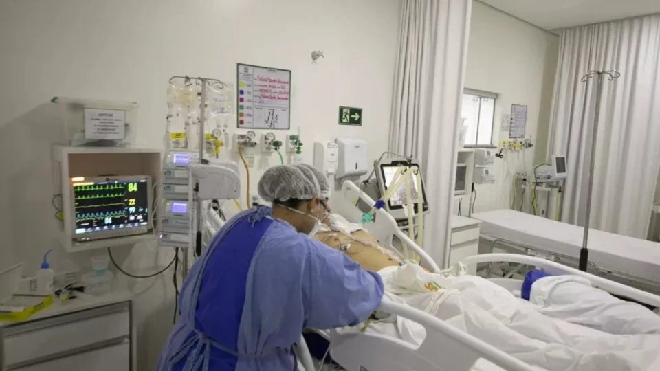 Rondônia volta a registrar filas e espera por leito de Covid-19