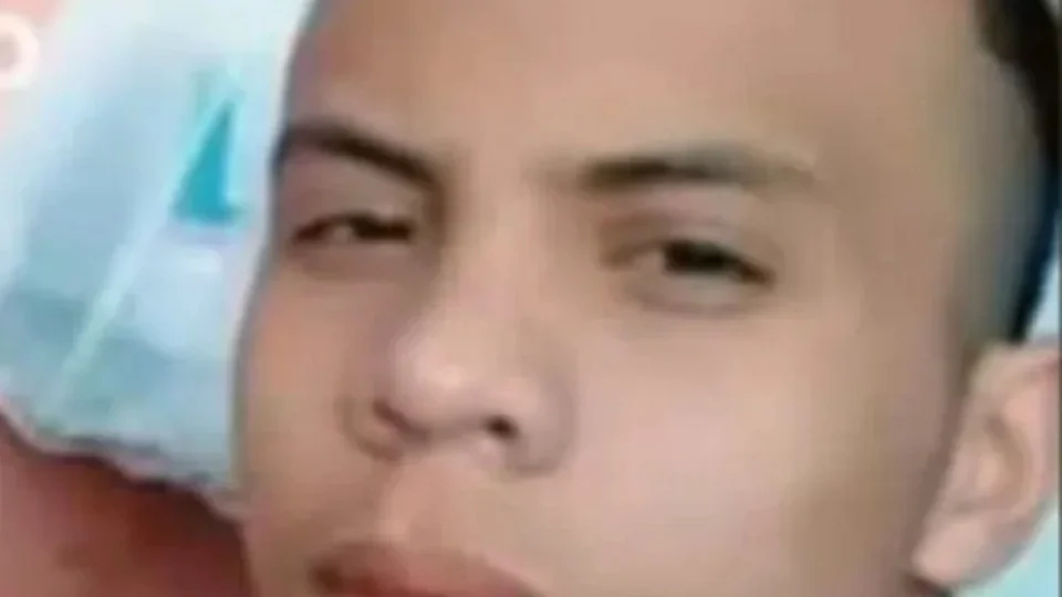 Família encontra corpo de jovem com mãos amarradas e com perfurações de arma de fogo no interior do AM