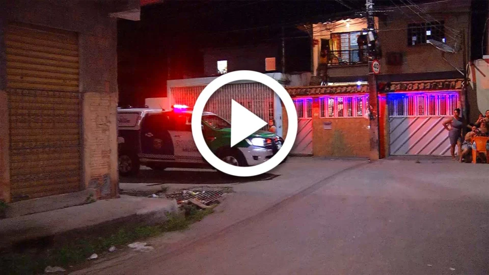 VÍDEOS: em Manaus, irmãos são baleados por suspeitos encapuzados