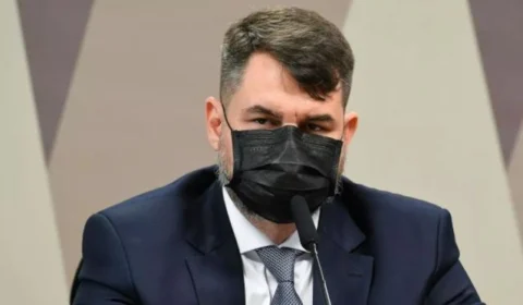 CPI: Túlio Silveira se cala sobre irregularidades na compra de vacina