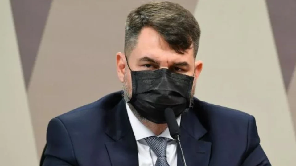 CPI: Túlio Silveira se cala sobre irregularidades na compra de vacina