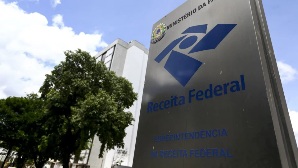 Sem data definida, auditores fiscais da Receita Federal anunciam greve da categoria