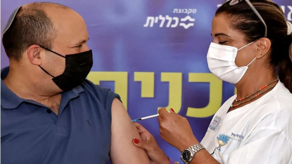 Israel amplia 3ª dose da vacina contra a Covid aos maiores de 40 anos