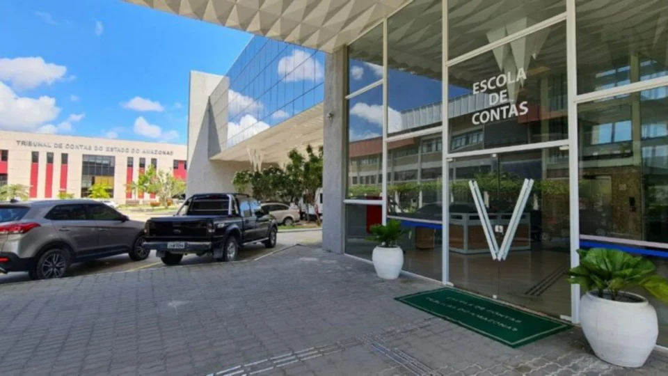 Escola de Contas do TCE-AM divulga lista de cursos para a primeira quinzena de novembro