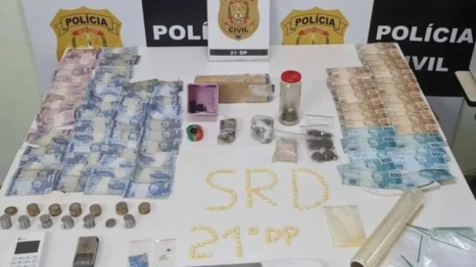 Homem é preso em flagrante por negociar venda de drogas pela internet no Distrito Federal