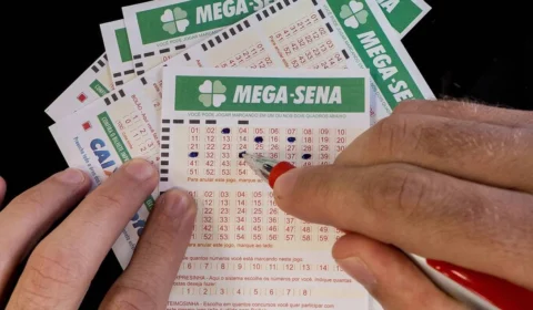 Confira o resultado da Mega-Sena 2402 deste sábado, 21