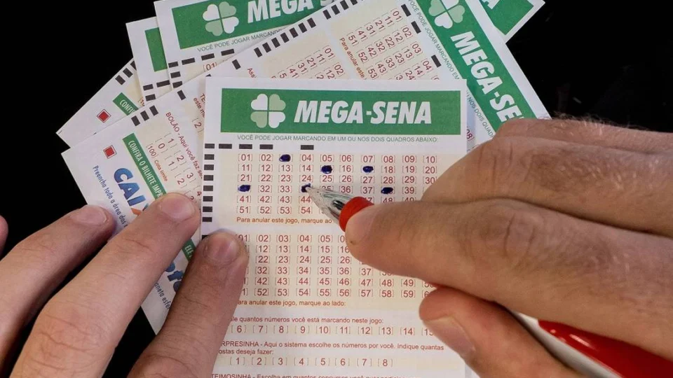Confira o resultado da Mega-Sena 2402 deste sábado, 21
