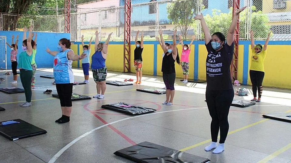 Aulas de pilates são ofertadas nos Centros de Convivência da Família e do Idoso