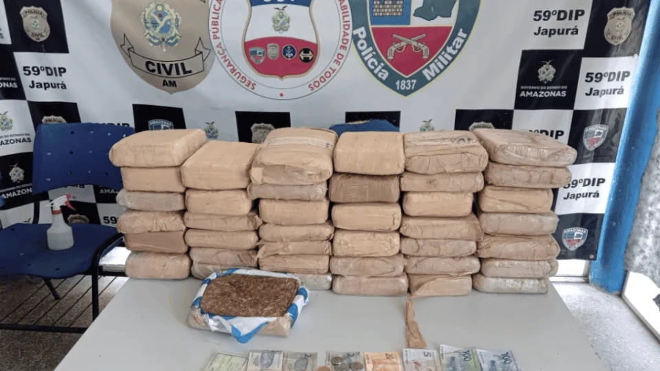 Mulheres são presas em Japurá-AM com 41 Kg de maconha do tipo ‘skunk’ com destino a Manaus