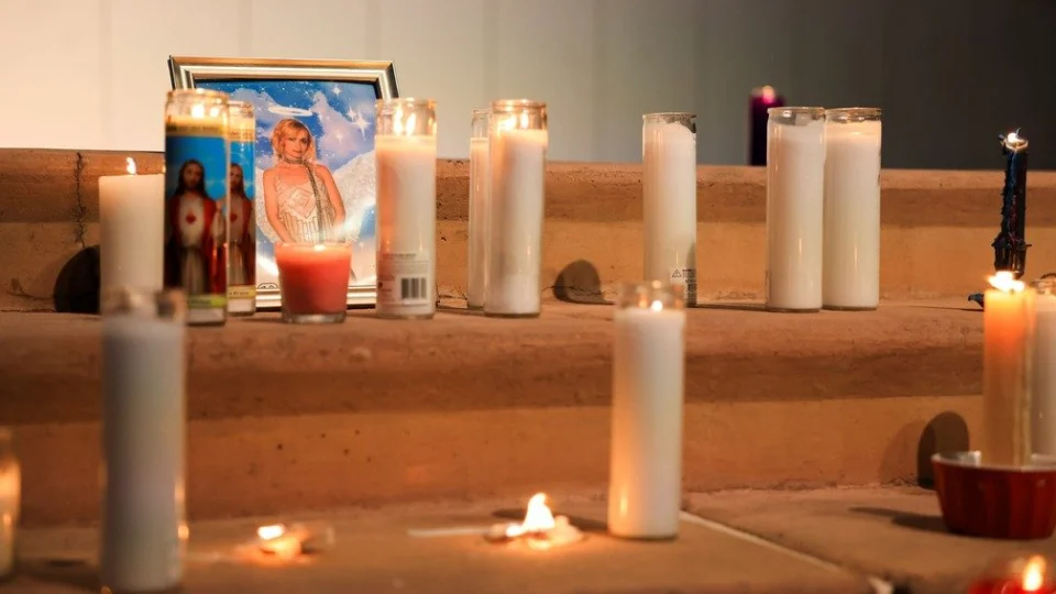 Diretora morta durante gravação do filme Rush recebe homenagem de americanos