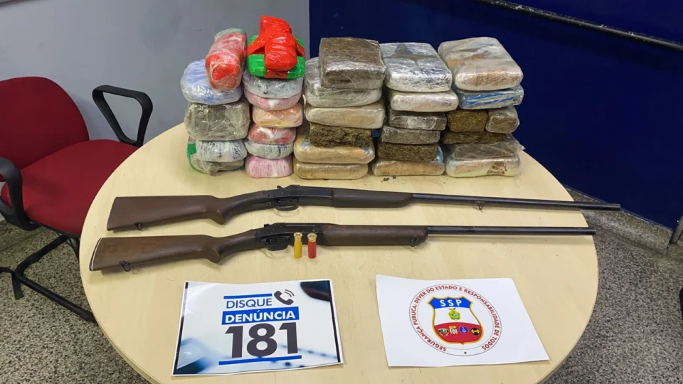SSP-AM apreende 32 quilos de cocaína e duas espingardas, na Zona Oeste de Manaus