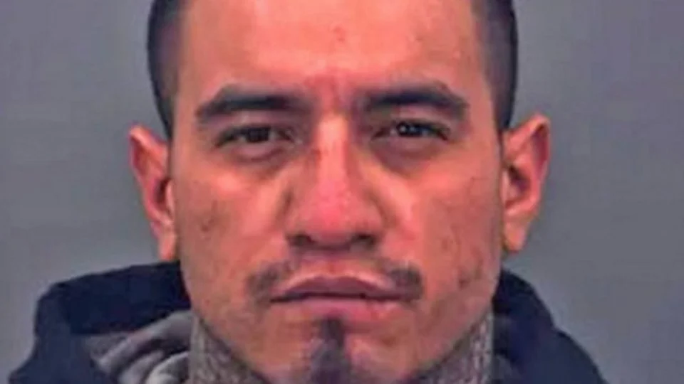 Homem mata irmã com um taco de beisebol por ciúmes, no Texas