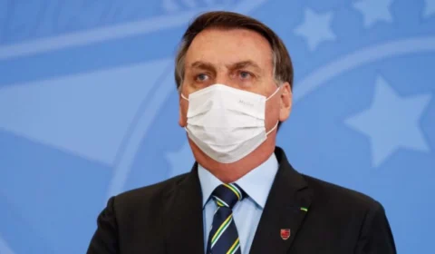Bolsonaro quer definir data para o fim da obrigatoriedade do uso de máscaras