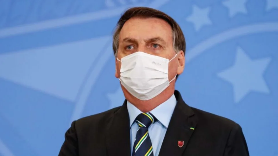 Bolsonaro quer definir data para o fim da obrigatoriedade do uso de máscaras