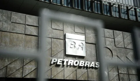Petrobras abre concurso com 3.780 vagas de nível superior