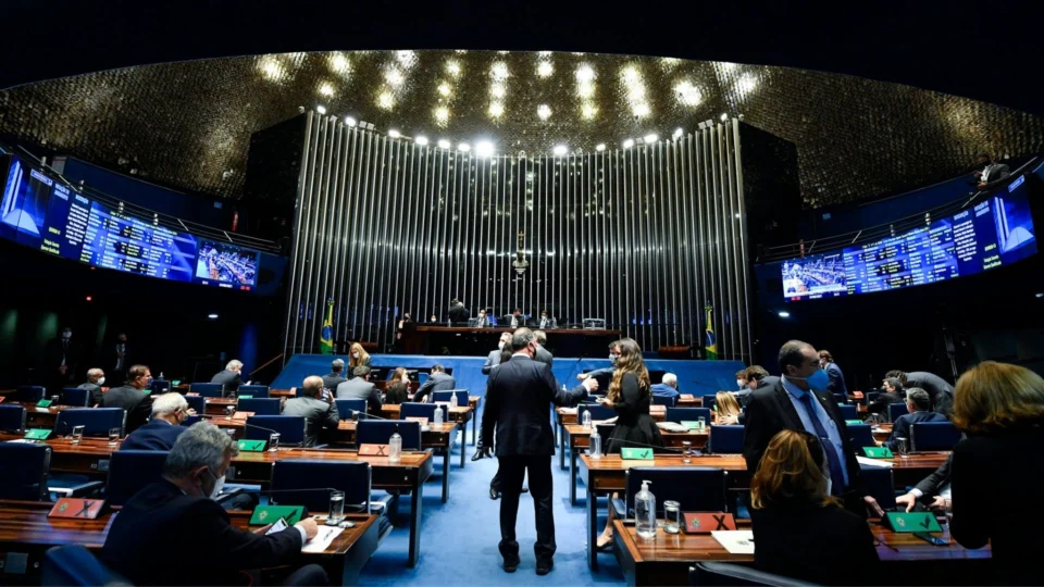 Lei do Mandante é aprovada por unanimidade no Senado