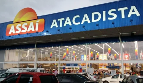 Homem é obrigado a ficar de cueca para provar que não roubou em mercado de SP