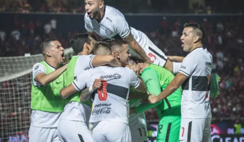 Olímpia vence clássico paraguaio e vai motivado encarar Fluminense pela Libertadores
