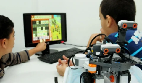 Para incentivar doações ao abrigo Nacer, Escola oferece oficinas gratuitas de robótica, em Manaus