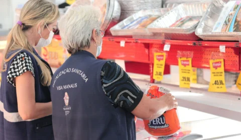 Em Manaus, operação ‘Natal com Saúde’ realiza inspeções sanitárias em supermercados