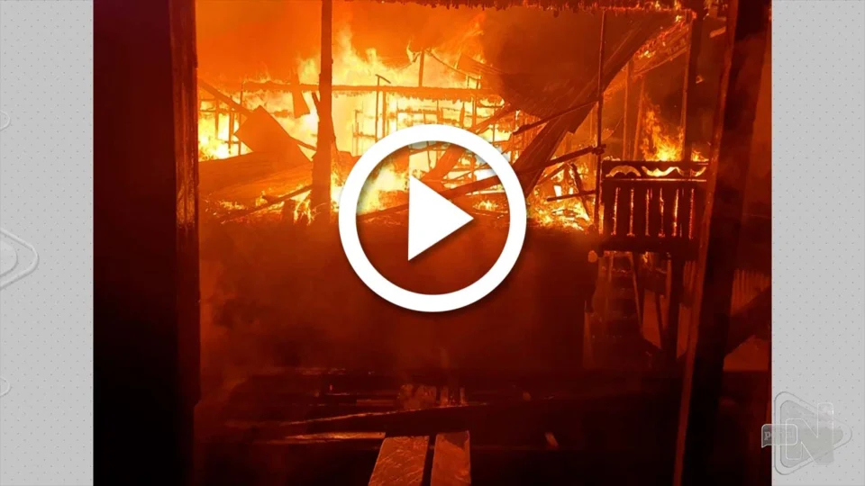 VÍDEO: casas são destruídas em incêndio em Anamã-AM