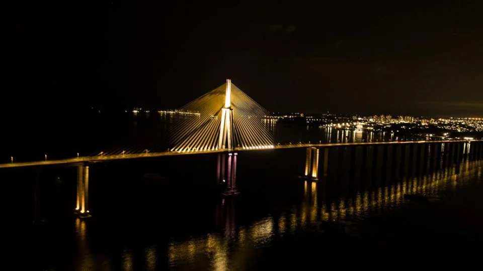 REVITALIZAÇÃO: Ponte Jornalista Phelippe Daou recebe nova iluminação