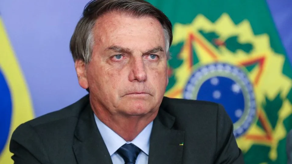 Metade dos brasileiros acredita que há chance de Bolsonaro dar golpe, aponta pesquisa do Datafolha