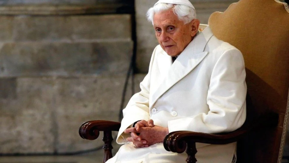 Bento XVI diz em carta que espera se juntar a amigos falecidos ‘em breve’