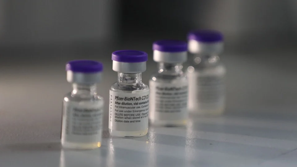 Amazonas recebe 18.720 doses de vacina contra a Covid-19