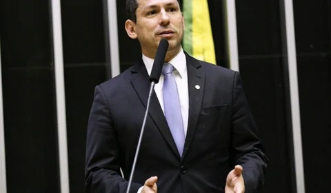 Vice-presidência da Câmara cobra ministro e Dnit por problemas na BR-174 e portos no AM