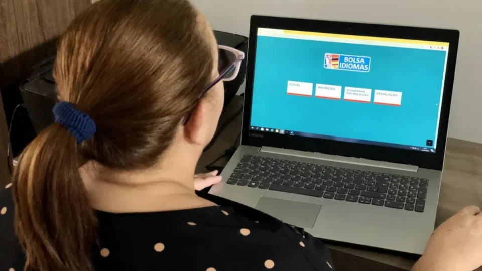 Encerram nesta quinta-feira as inscrições para o ‘Bolsa Idiomas’ em Manaus