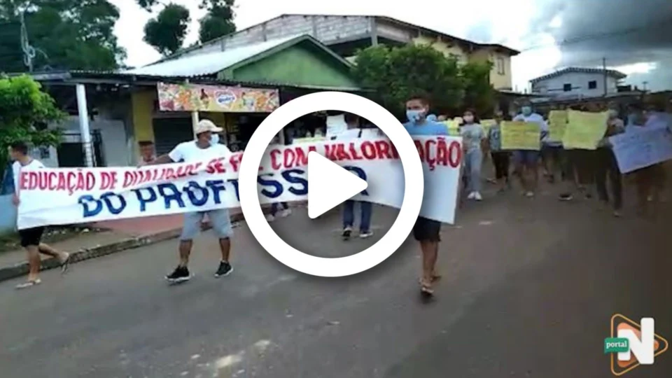 VÍDEO: em manifestação, professores da educação cobram repasse do Fundeb da prefeitura de Borba-AM